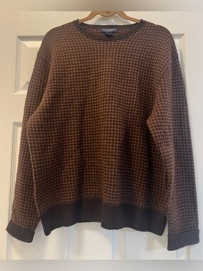 Daniel Cremieux 2-Tone Brown Houndstooth 100% Wool Sweater, Size Men’s Large.